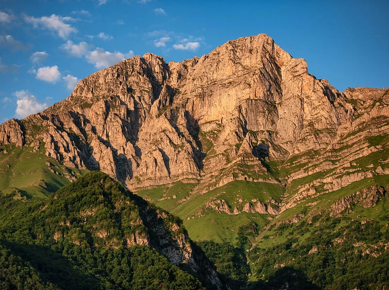 Mount Khustup 3